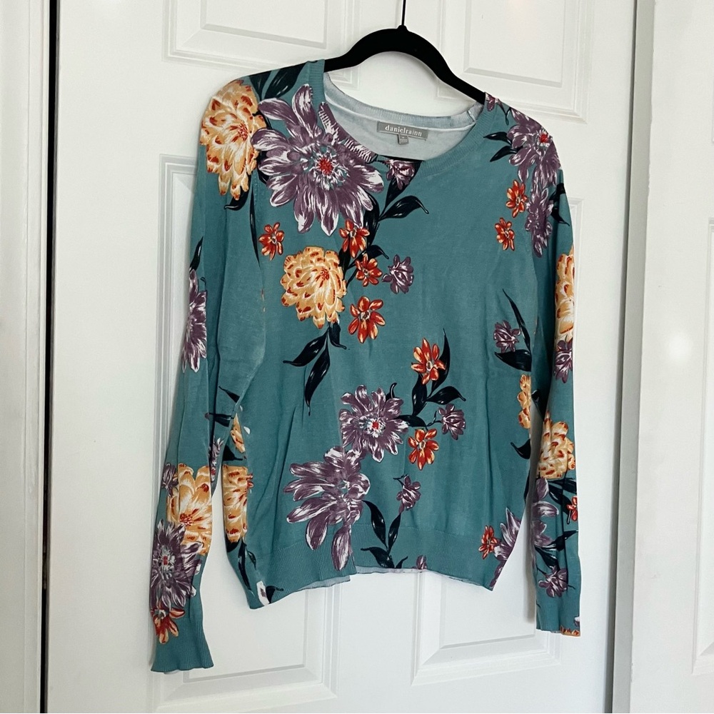 Daniel Rainn  Floral Sweater Medium - Picture 2 of 3